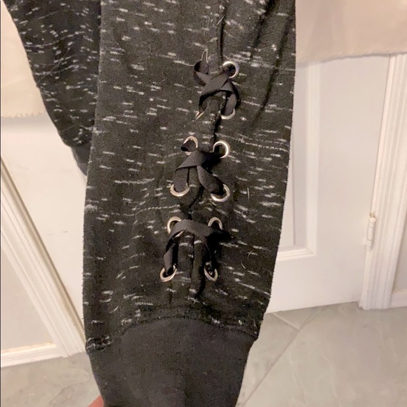 Joggers - Picture 2 of 3